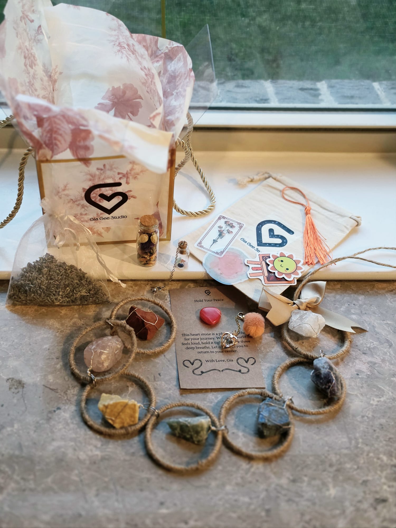 Artisan 7-Stone Suncatcher & Daily Reflection Gift Set - Handmade Home Decor